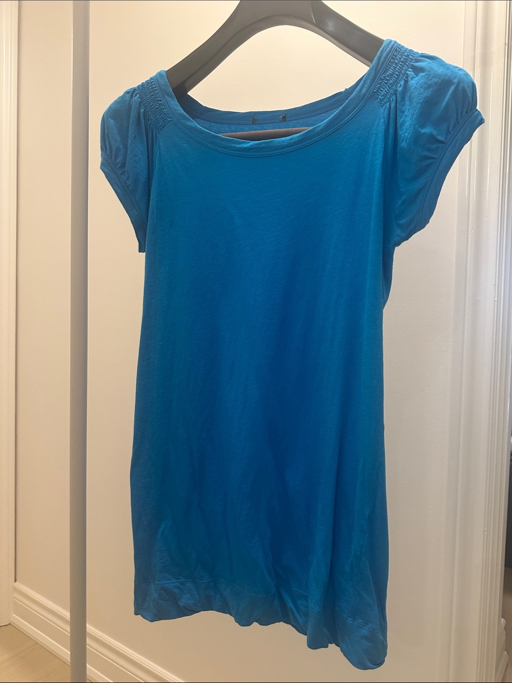 James Perse Short Sleeve Scoop Neck Tee in Turquoise